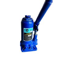 Гидравлический домкрат TOR ДГ-3 г/п 3 т в пластиковом кейсе 1006113