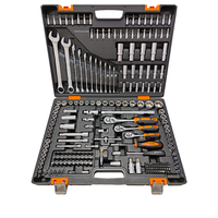 Набор инструментов, 1/2", 1/4", CrV, в кейсе 216 предм Вихрь 73/6/7/12