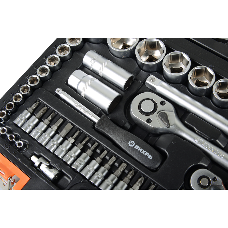 Набор инструментов, 1/2" , 1/4" , CrV, пластиковый кейс 82 предмета Вихрь 73/6/7/3