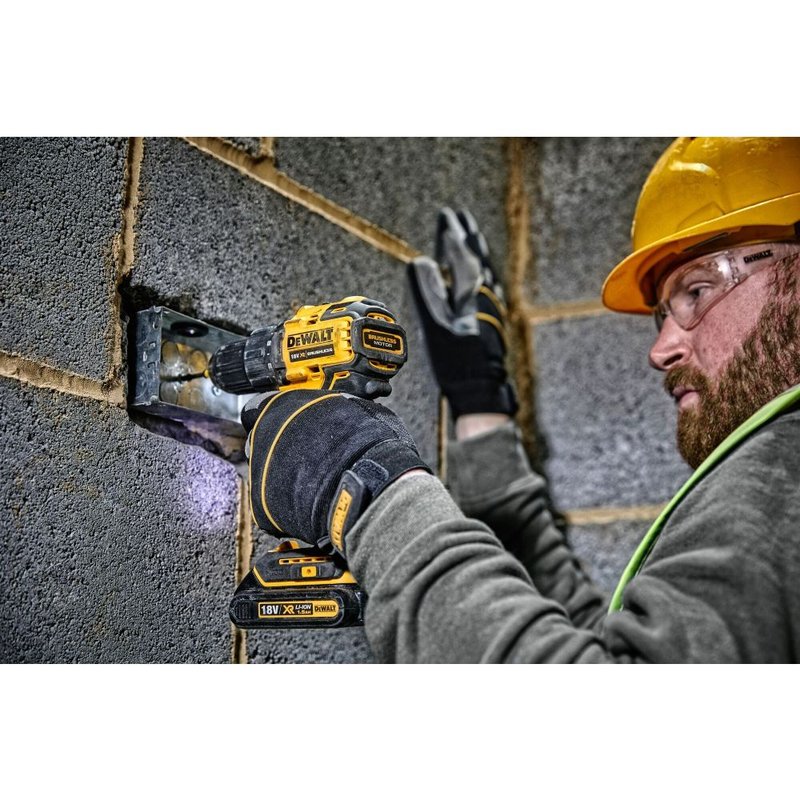 Дрель-шуруповерт бесщеточный DEWALT DCD708D2T 18В 65Нм DCD708D2T-QW